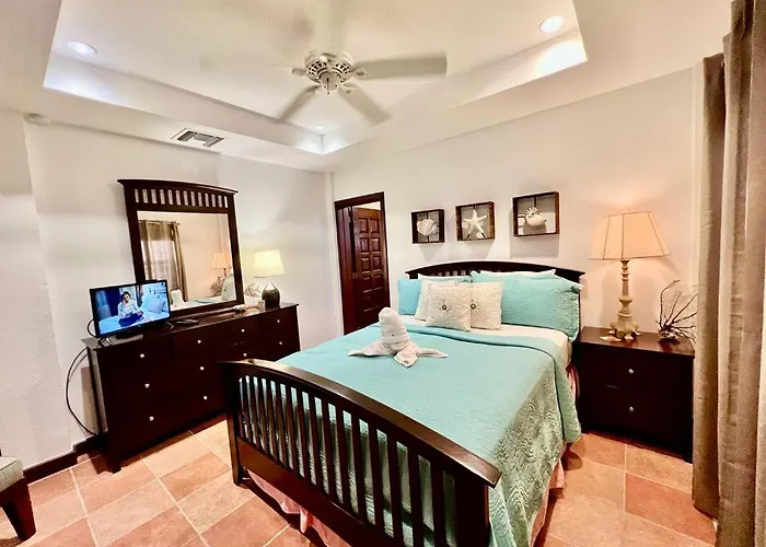 Miramar * San Pedro (Ambergris Caye)